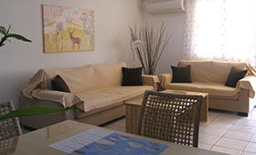 Treehouse Holiday Homes (incl. auto)