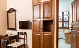 Xenonas Kazas (incl. auto)