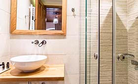 Xenonas Kazas (incl. auto)