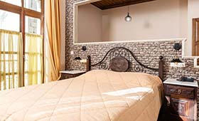 Xenonas Kazas (incl. auto)