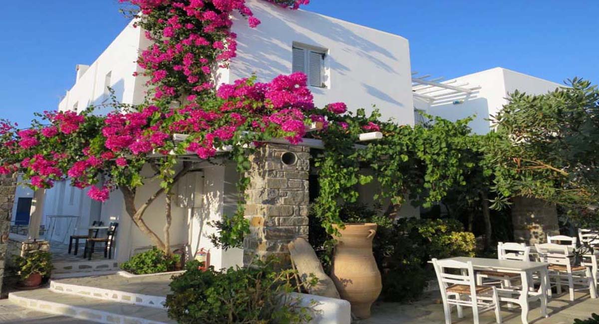 Zefi Hotel Naousa Paros