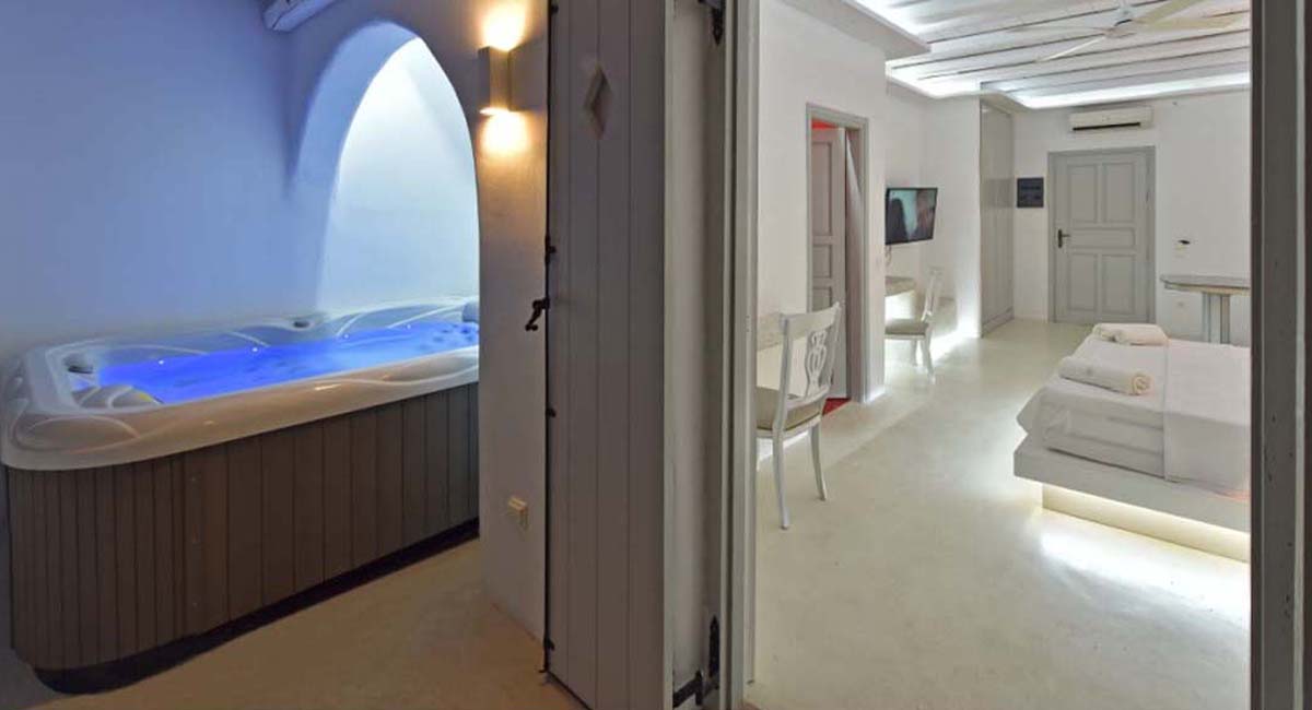 Zefi Hotel Naousa Paros